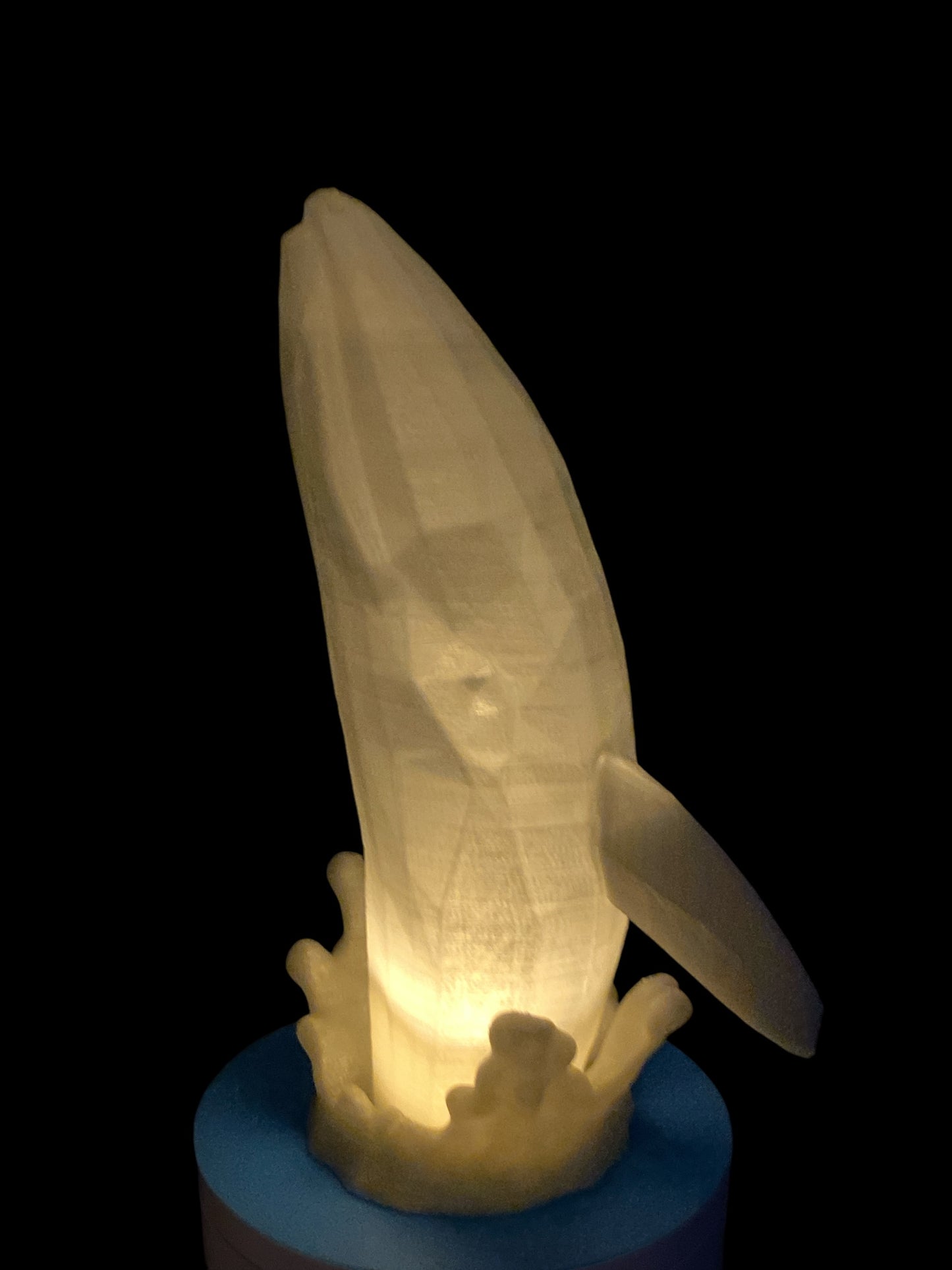 Low Poly Whale Table Lamp