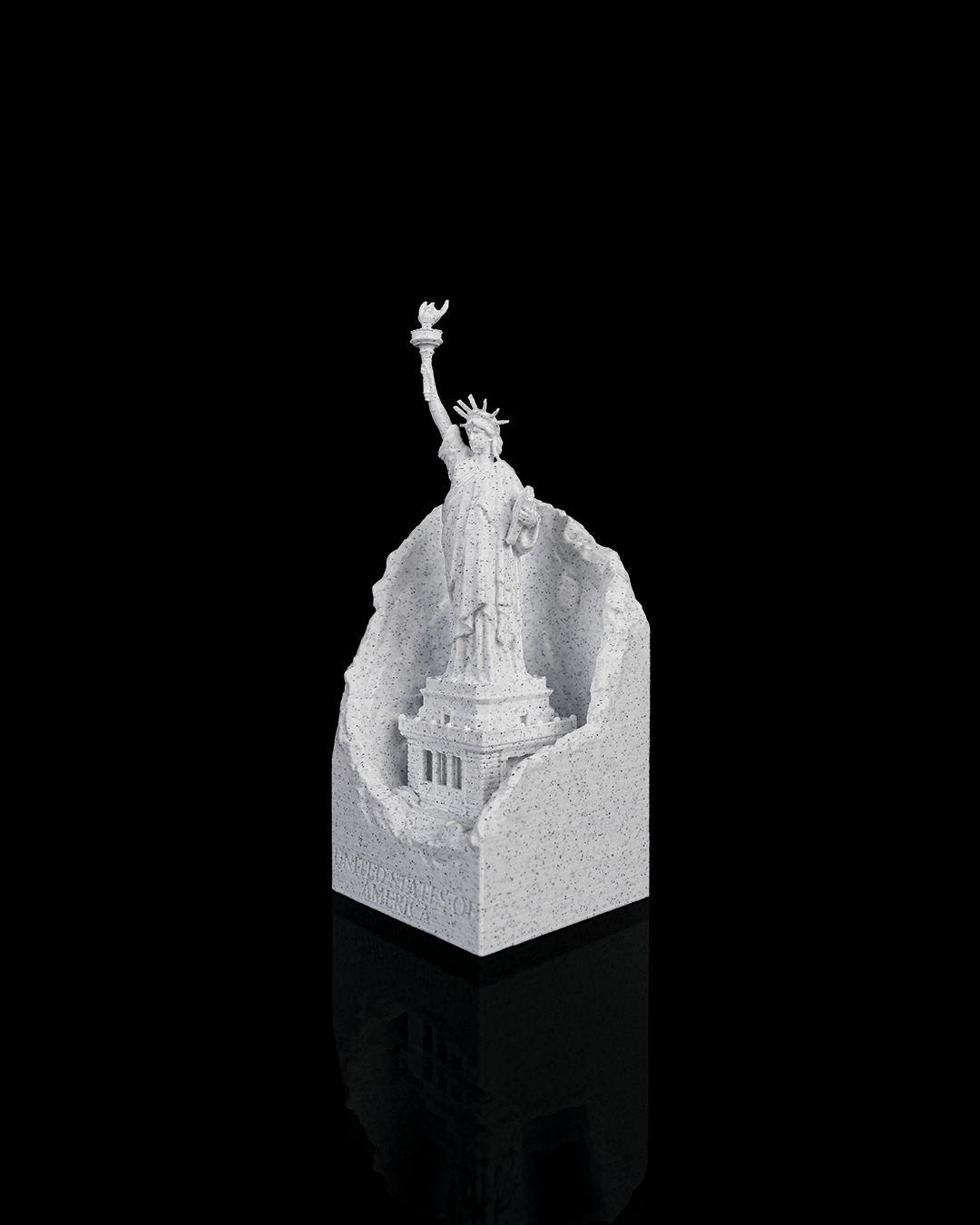 Liberty Monument Lamp