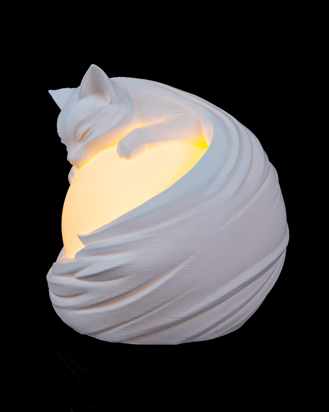 Feline Sphere Table Lamp
