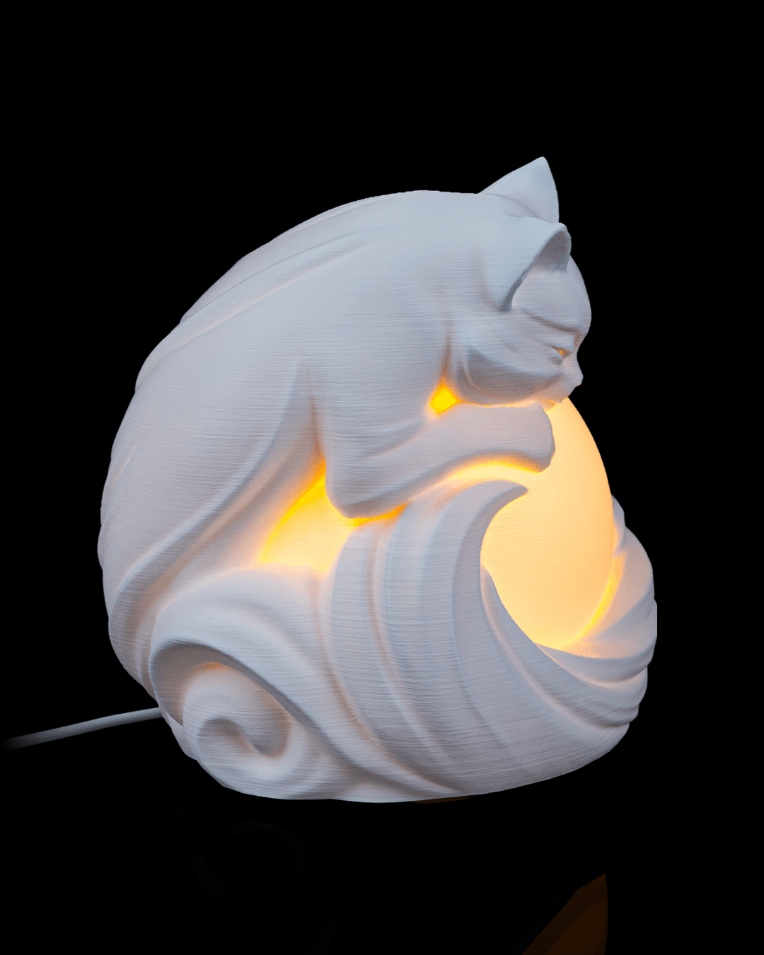 Feline Sphere Table Lamp