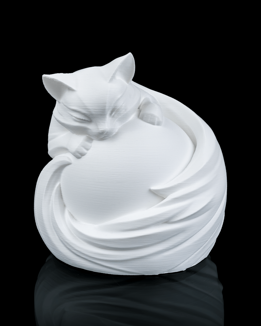 Feline Sphere Table Lamp