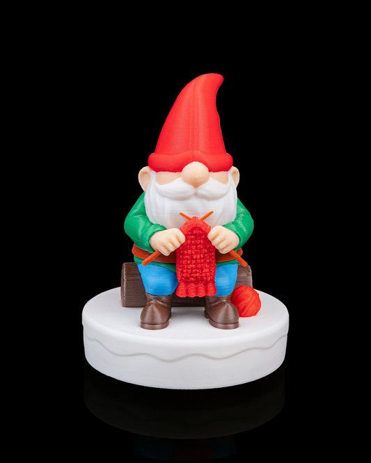 Knitmas Gnome – Designed by STLFlix