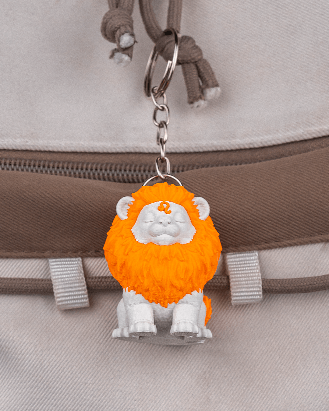 Leo Charm