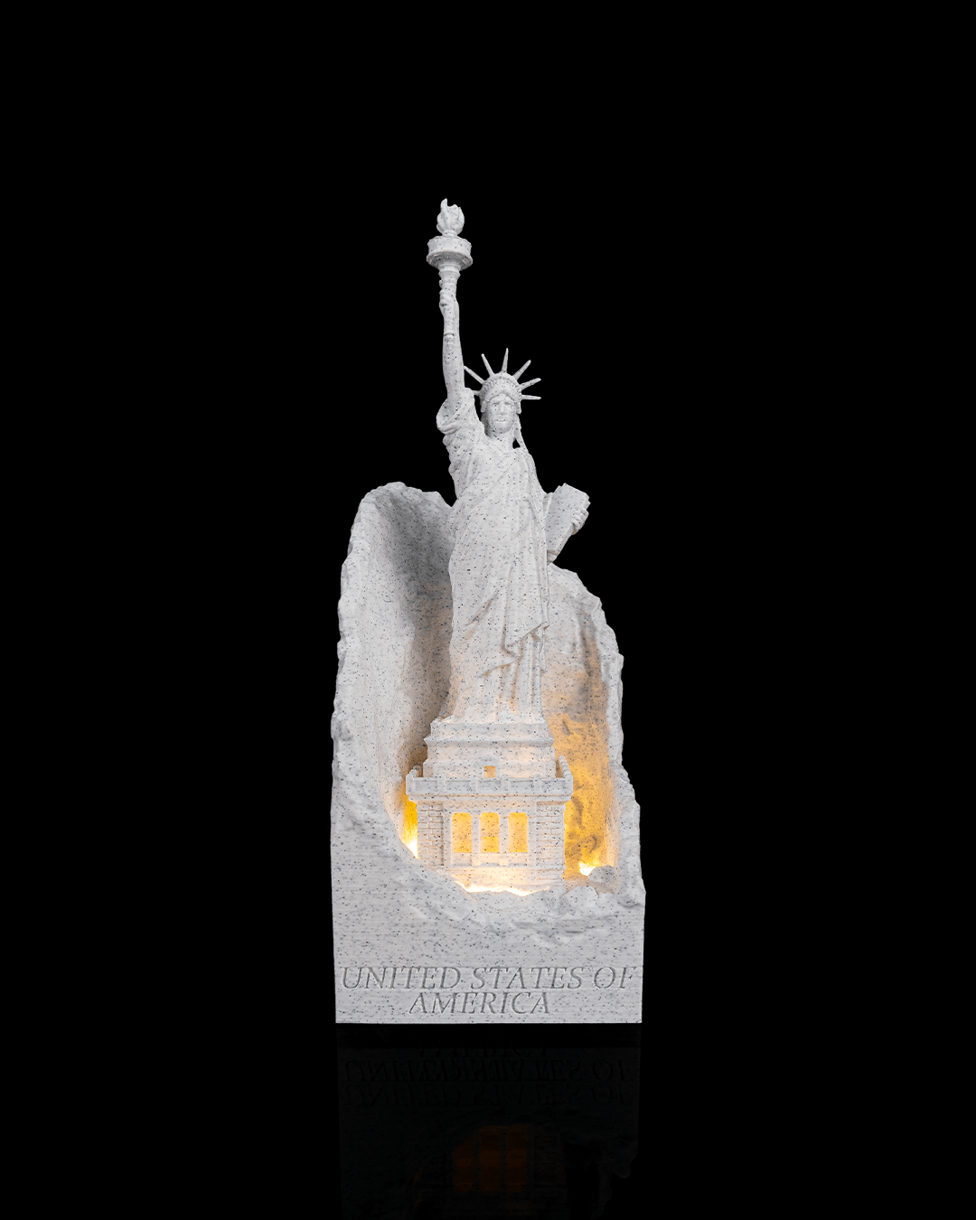 Liberty Monument Lamp