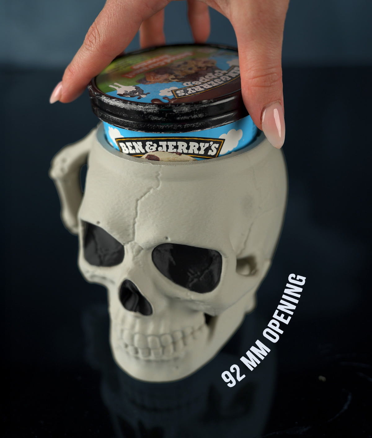 Skullivan the Ice Pint Holding Skull
