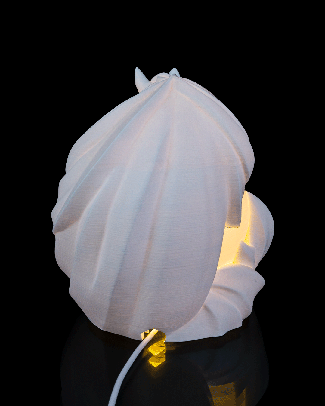 Stallion Sphere Table Lamp